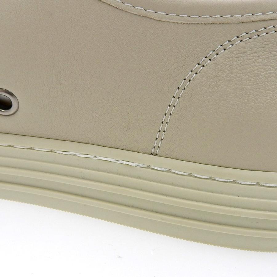 新品同様 GUCCI グッチ レザー ロゴプレート ローカット スニーカー