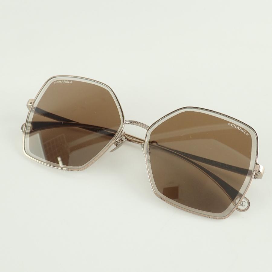 CHANEL シャネル サングラス ブラック 4262 バタフライシェイプ CHANEL（シャネル） 新品同様 4262 バタフライ シェイプ アイウェア