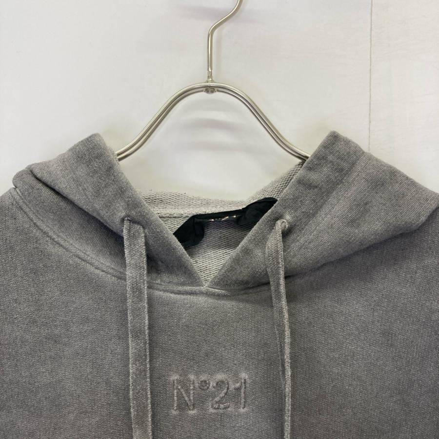 N゜21 ヌメロ ヴェントゥーノ グレー ウォッシュ加工 プルパーカー 