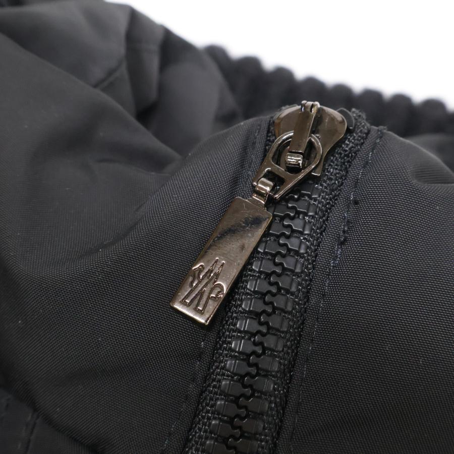 MONCLER（モンクレール） 美品/ CHACAL シャカール ベルト付 フーディ 