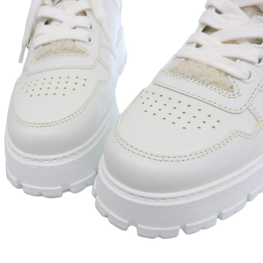 PRADA（プラダ） 三角ロゴ レザー×ボア ムートン 厚底スニーカー