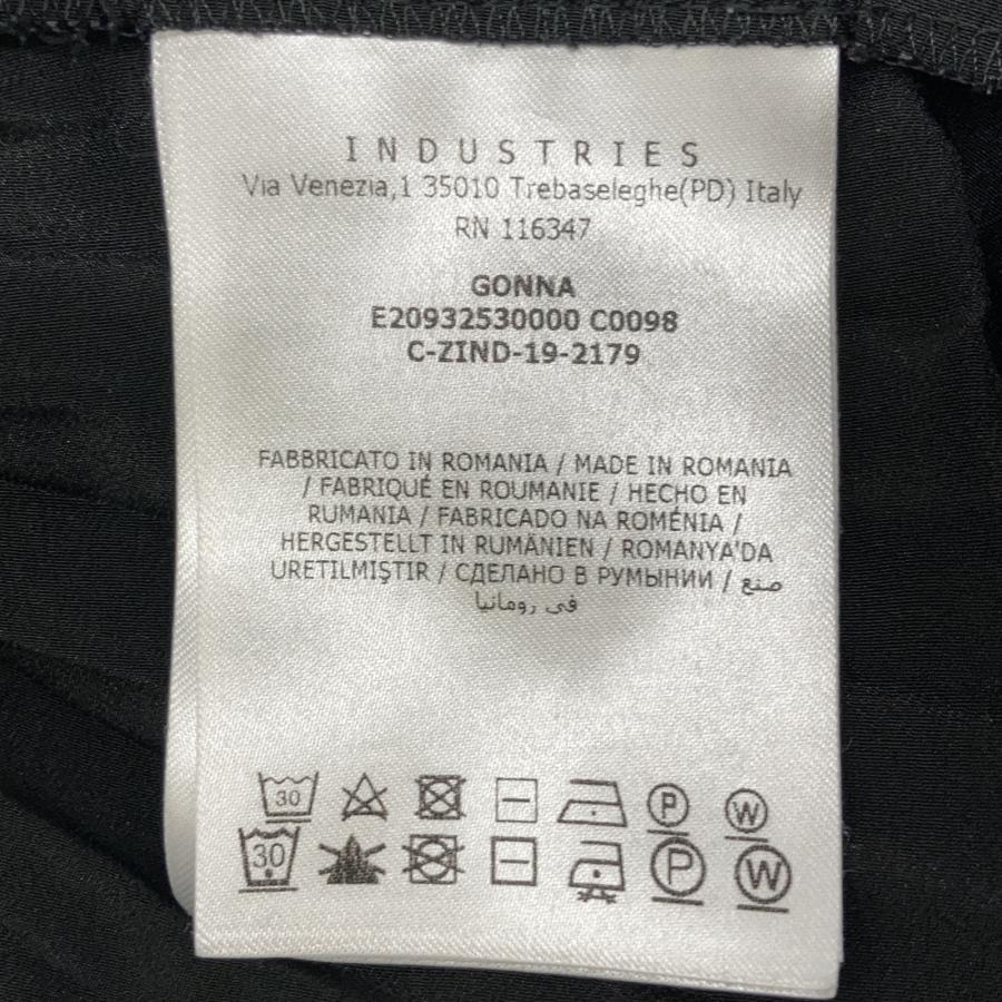 MONCLER（モンクレール） E20932530000 ブラック GONNA プリーツ  