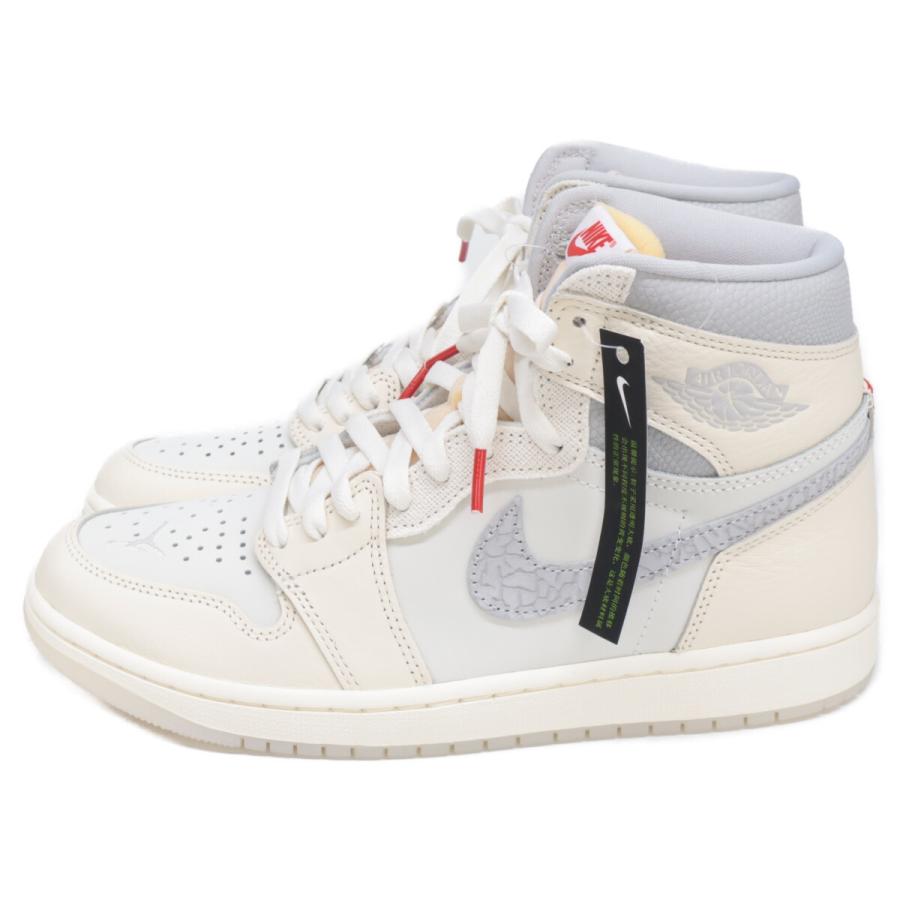 NIKE（ナイキ） 新品同様 IH4363-100 AIR JORDAN 1 HIGH OG エア