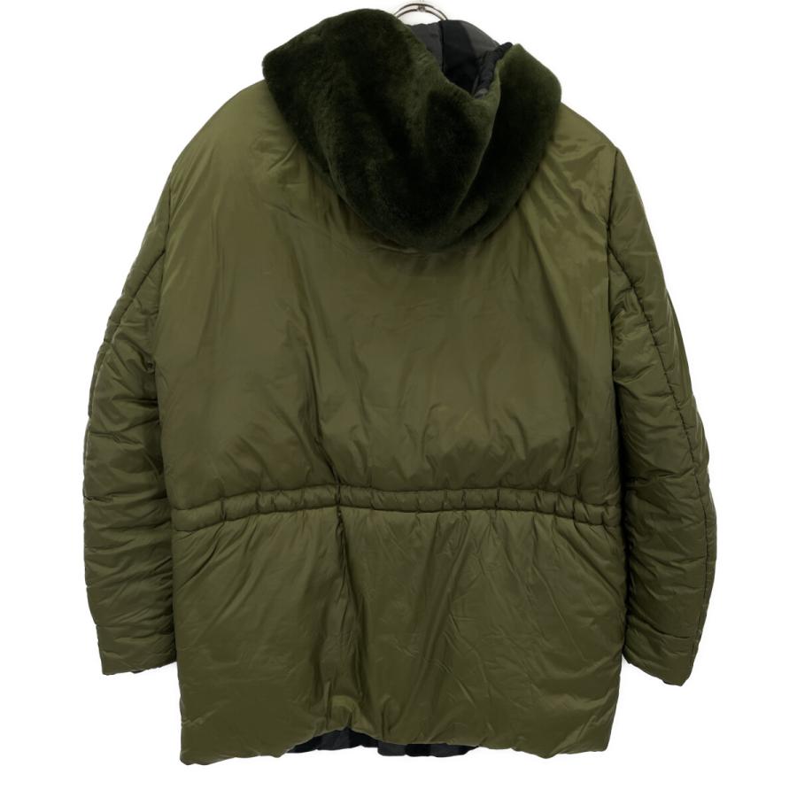 FENDI フェンディ 17年 FW0874A04P カーキ ボア切り替え リバーシブル ダウンコート カーキ 46 コート ナイロン レディース 中古の画像