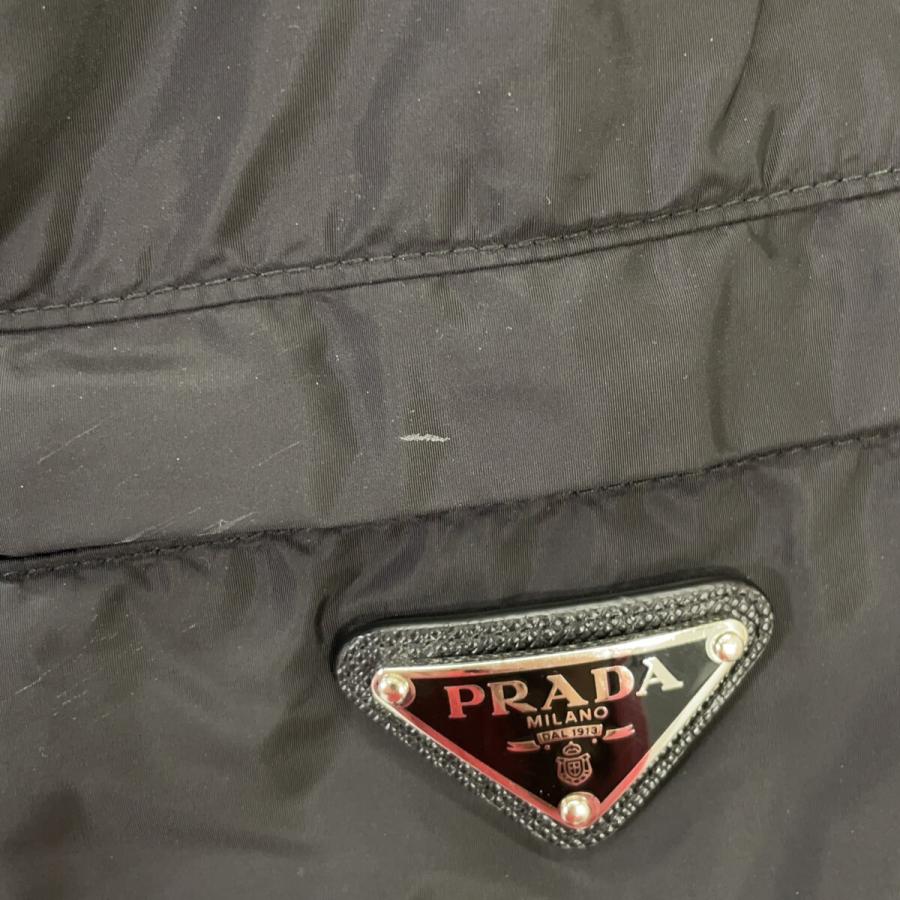 PRADA レザー 三角ロゴ 半袖 ジップアップ パーカー PRADA（プラダ） 21年 SGA466 三角ロゴ ナイロン ジップパーカー