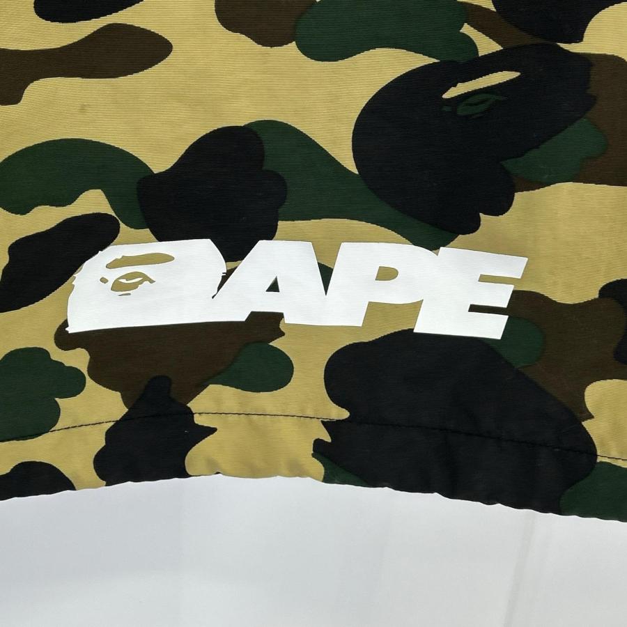 A BATHING APE（アベイシングエイプ） 迷彩 カモフラ柄 アノラック