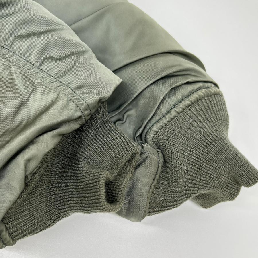 ALPHA INDUSTRIES アルファインダストリーズ カーキ MA-1 1968年復刻