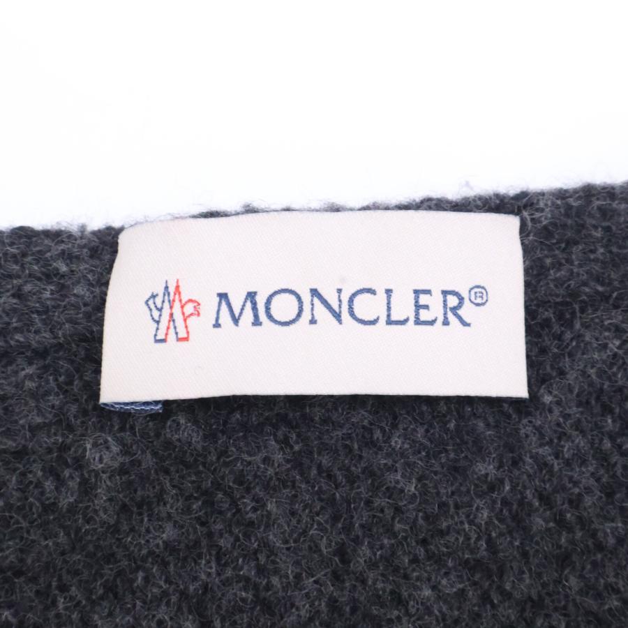 未使用正規品 モンクレール ロゴワッペン トリコロールマフラー 紺系色 MONCLER（モンクレール） ロゴワッペン マフラー メンズ : ブランド