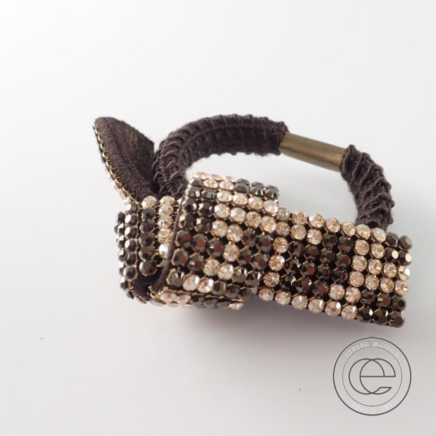 最高の品質の Acca アッカ スワロフスキー ドレスポニー ヘアゴム ヘアアクセサリー ブラウン系 レディース ヘアアクセサリー