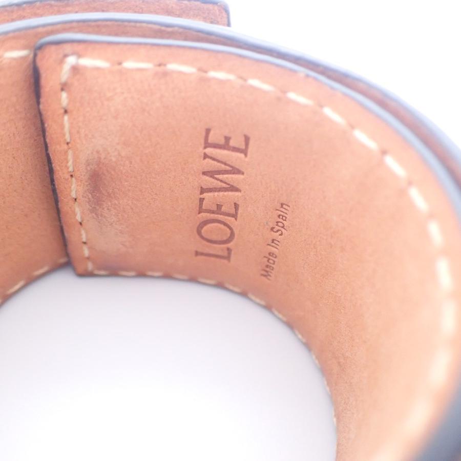 LOEWE（ロエベ） パイソンレザー バングル ブラウン系 レディース