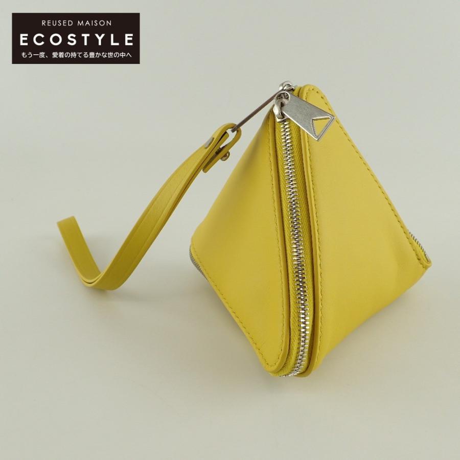 新品/ BOTTEGA VENETA ボッテガヴェネタ 666769 リストストラップ付 ピラミッド レザー ポーチ ミラブルイエロー ...