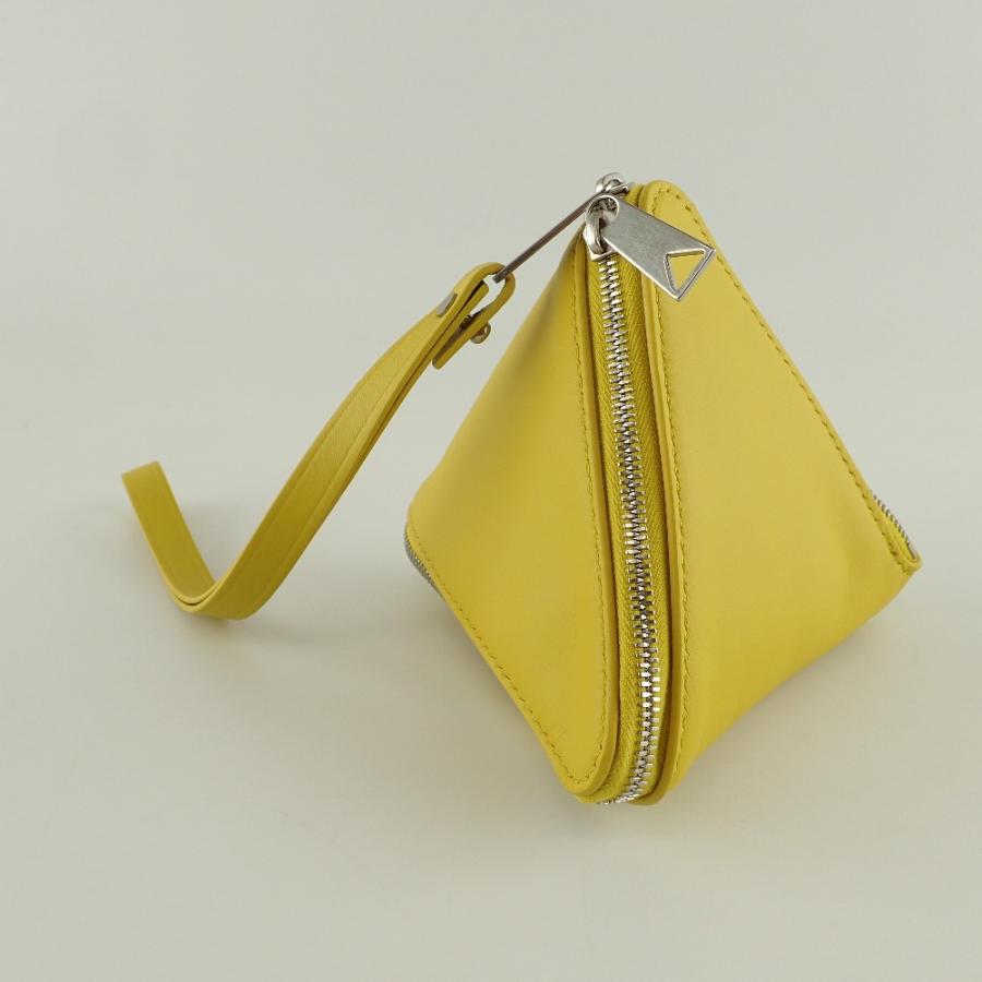 新品/ BOTTEGA VENETA ボッテガヴェネタ 666769 リストストラップ付 