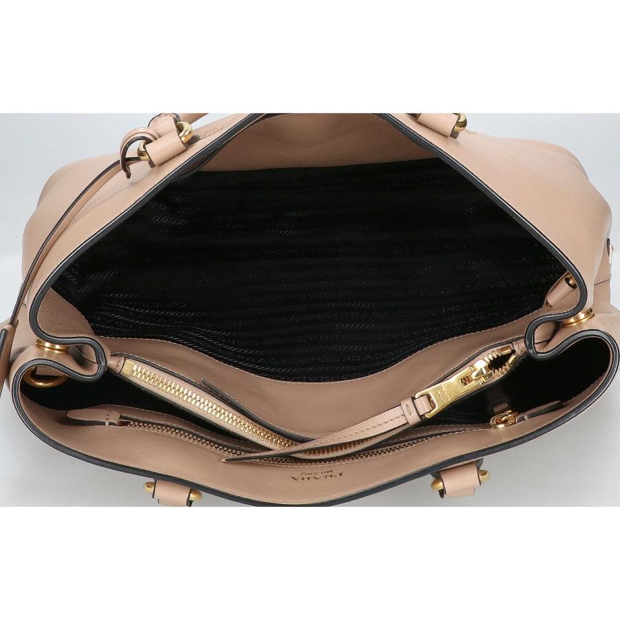 PRADA（プラダ） 美品 1BA579 グレースカーフレザー エンボスロゴ 2WAY
