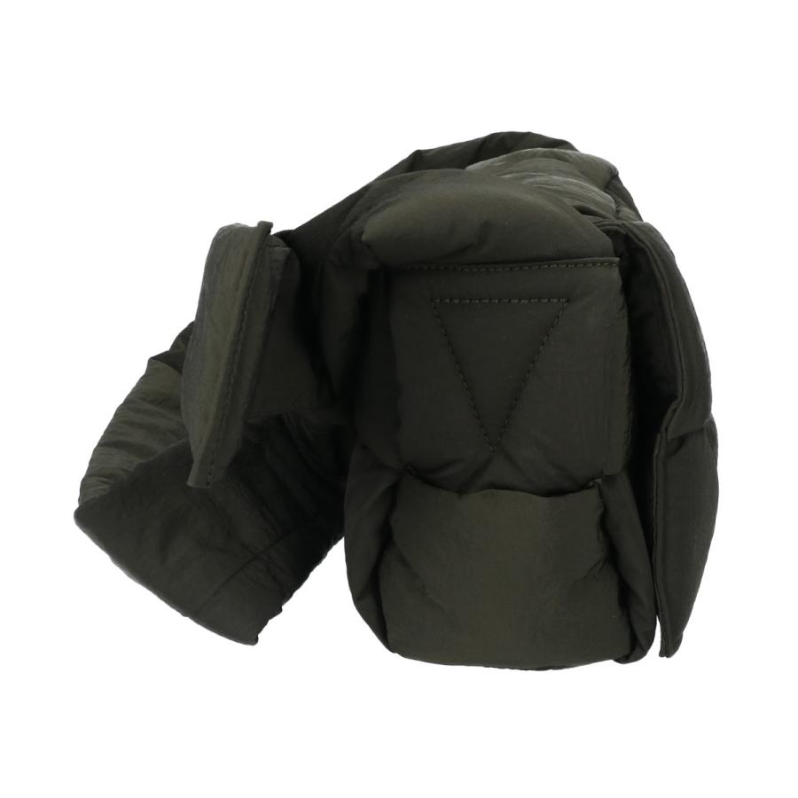 BOTTEGA VENETA ボッテガヴェネタ マキシイントレチャート パデッド