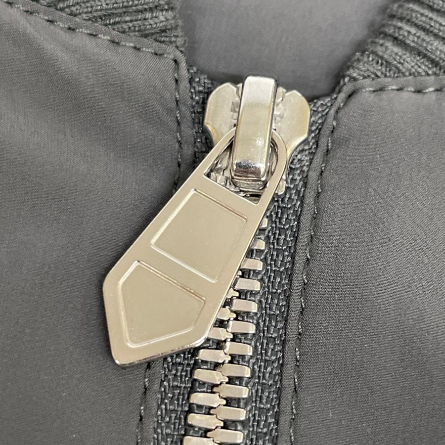 HERMES ジップアップジャケット カーキ