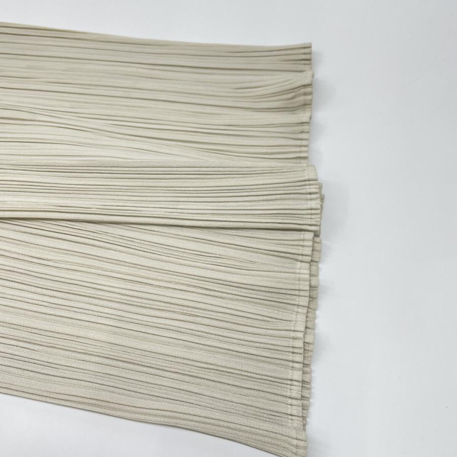 PLEATS PLEASE プリーツプリーズ ベージュ PP01ーJF503 ポリエステル  