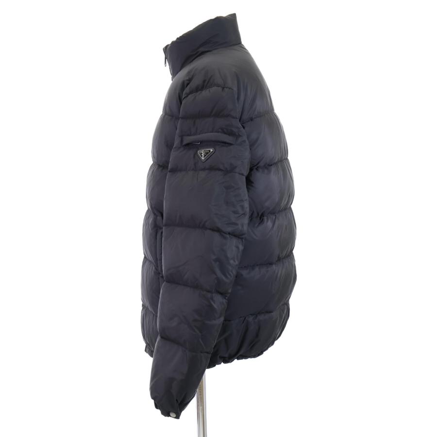 PRADA プラダ　ダウンジャケット　三角ロゴ　SGY091 PRADA プラダ 大人気 ロゴ メンズ ダウン ジャケット SGY091 黒 (PRADA