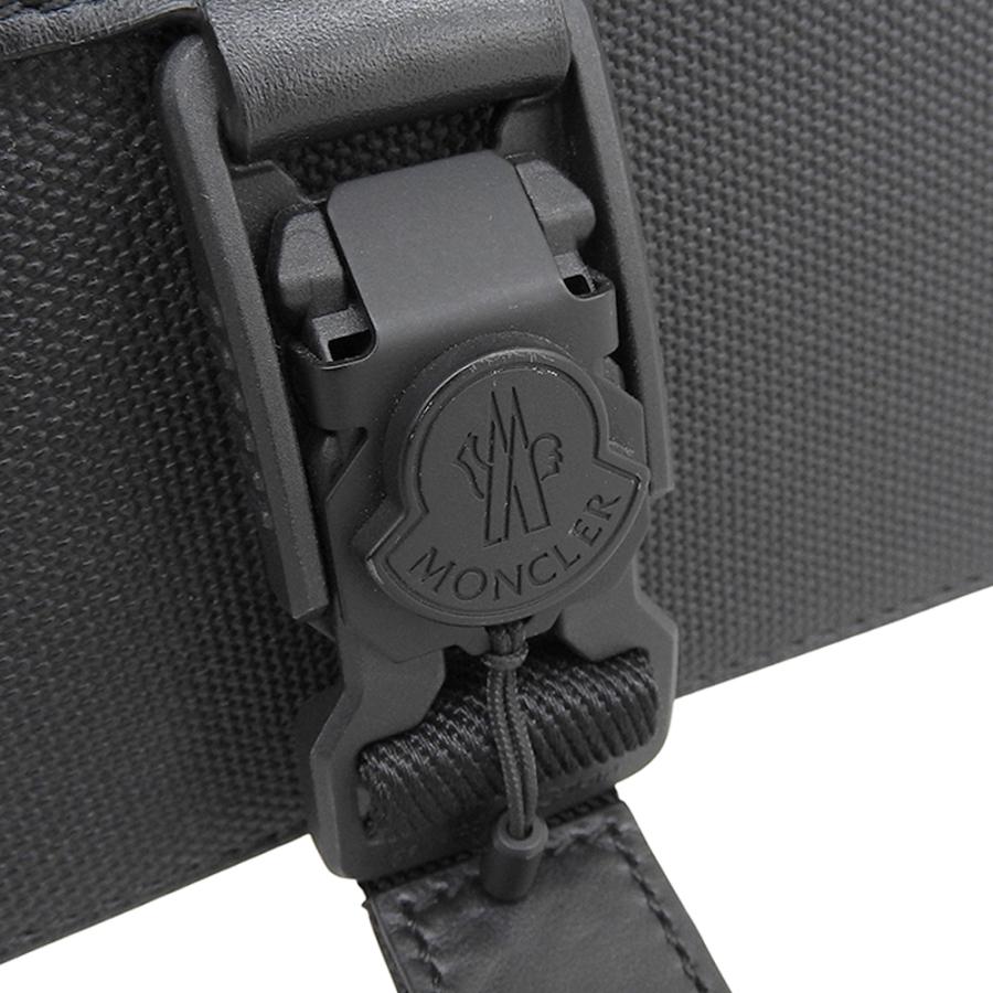 MONCLER（モンクレール） 美品 NAKOA クロスボディバッグ ショルダー