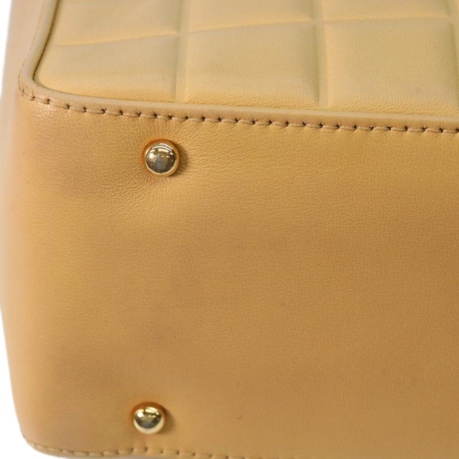 CHANEL シャネル A17809 ベージュ ラムスキン ゴールド金具 チョコバー ハンドバッグ レディースの画像