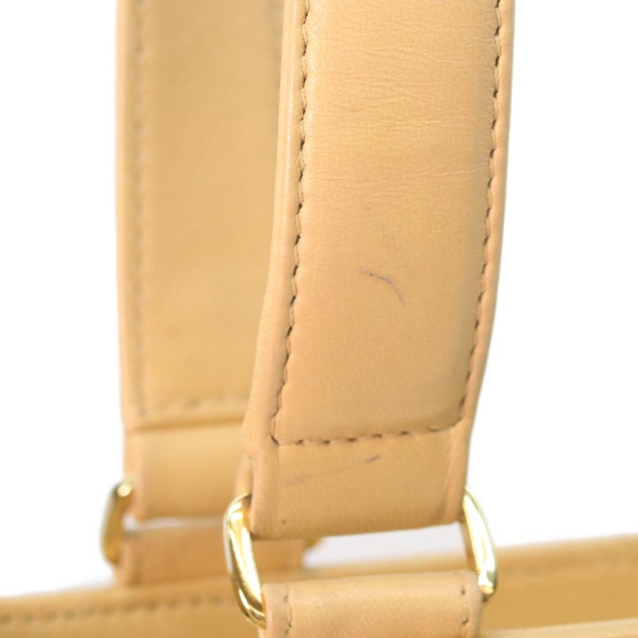 CHANEL シャネル A17809 ベージュ ラムスキン ゴールド金具 チョコバー ハンドバッグ レディースの画像