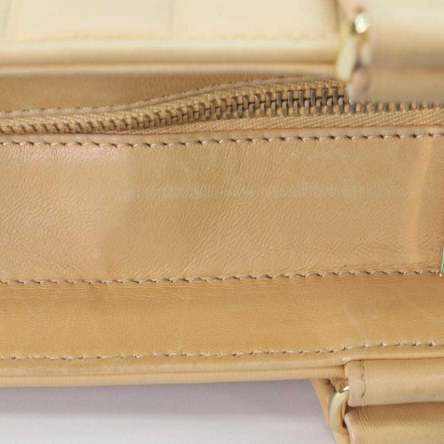 CHANEL シャネル A17809 ベージュ ラムスキン ゴールド金具 チョコバー ハンドバッグ レディースの画像