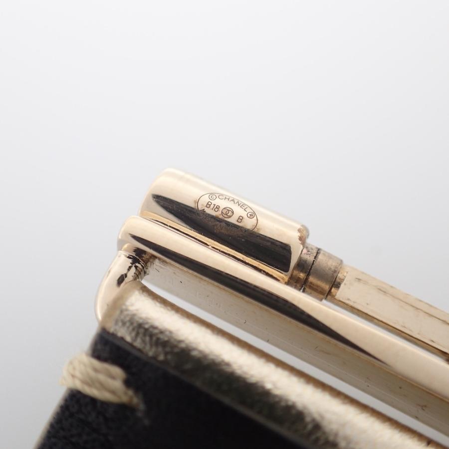CHANEL（シャネル） B18B ロゴ メタリックレザーバングル S ゴールド