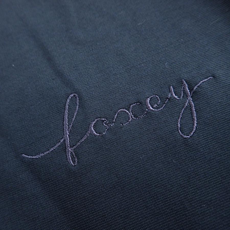 美品/ FOXEY NEW YORK フォクシーニューヨーク 41398 胸元ロゴ 美品/ FOXEY NEW YORK フォクシーニューヨーク 41398 胸元ロゴ