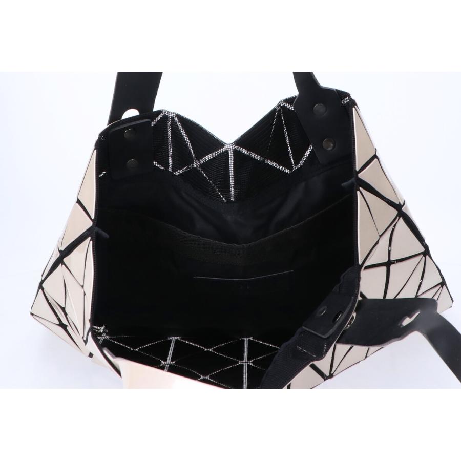美品 BAO ISSEY MIYAKE バオバオイッセイミヤケ BB55-AG012 6x6 PVC