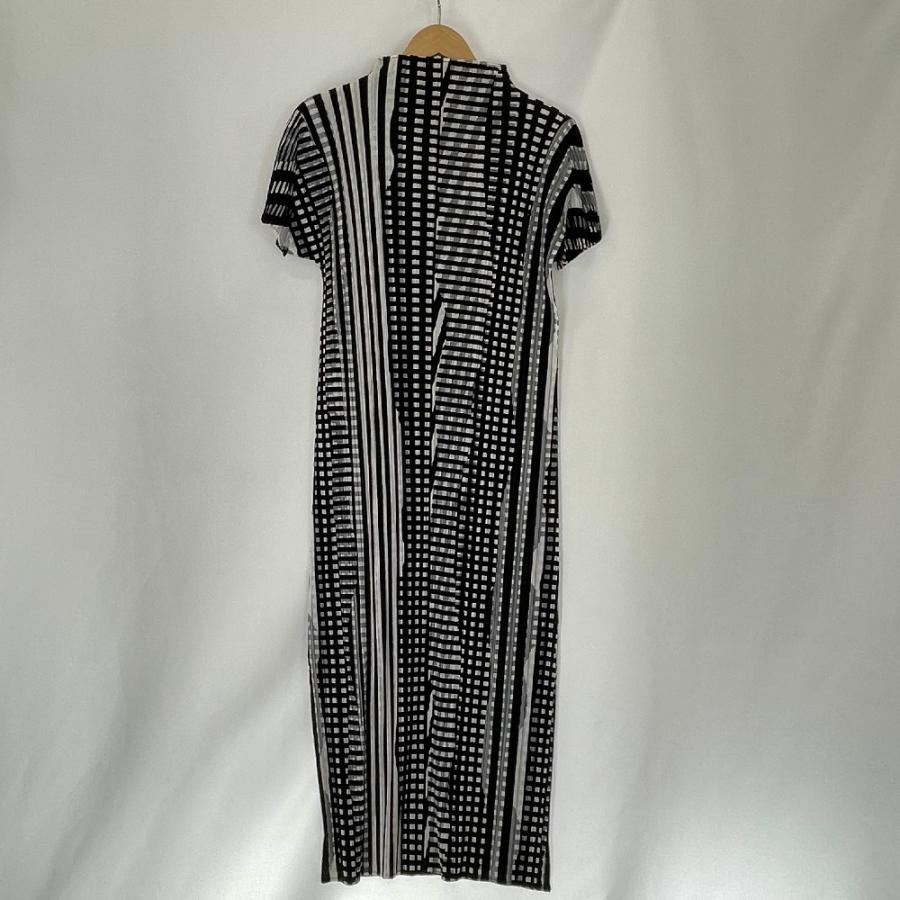 美品/ PLEATS PLEASE プリーツプリーズ PP33-JH854 総柄 プリーツ 半袖