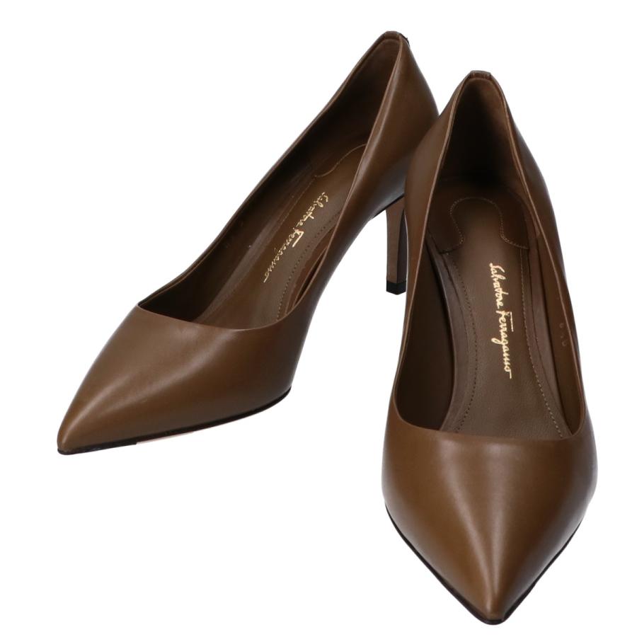 新品同様 Salvatore Ferragamo サルヴァトーレフェラガモ レザー 