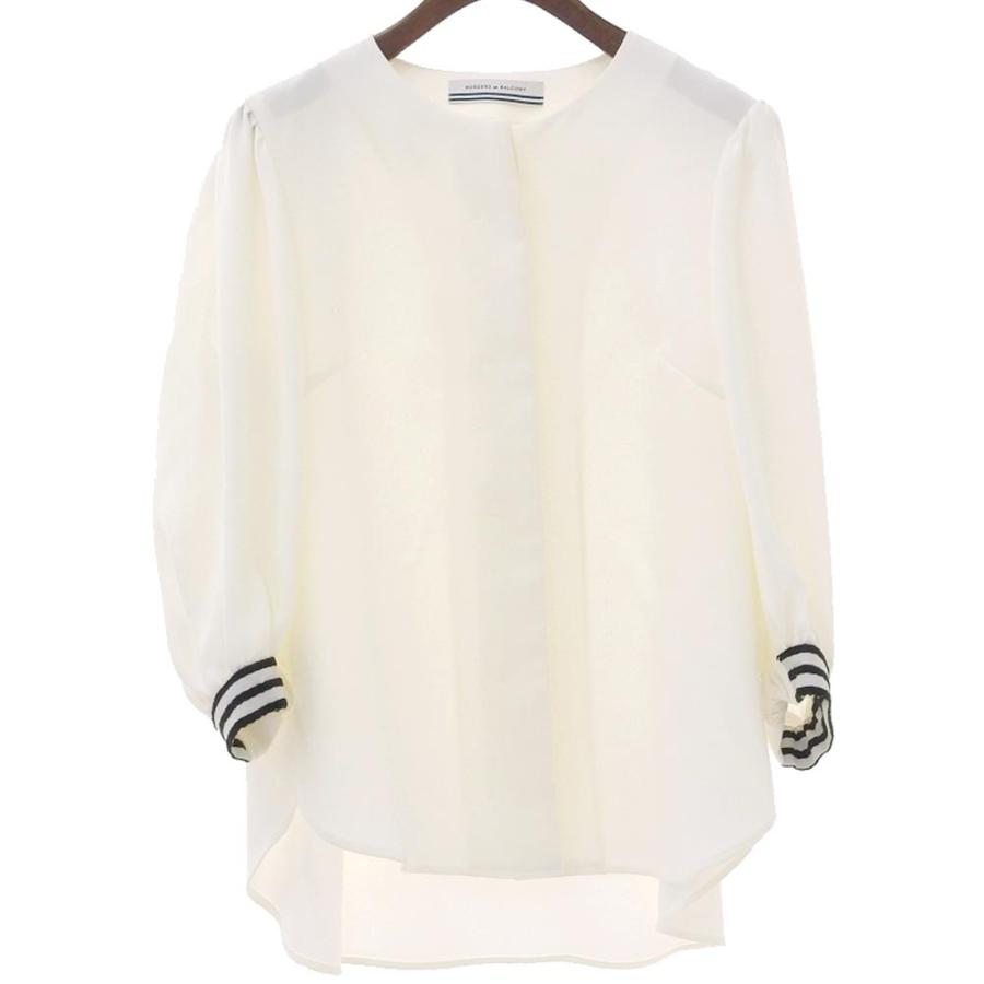 ボーダーズアットバルコニー白ブラウス