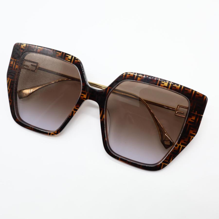 FENDI（フェンディ） 美品 FE40012U Bagutte バゲット ズッカ柄