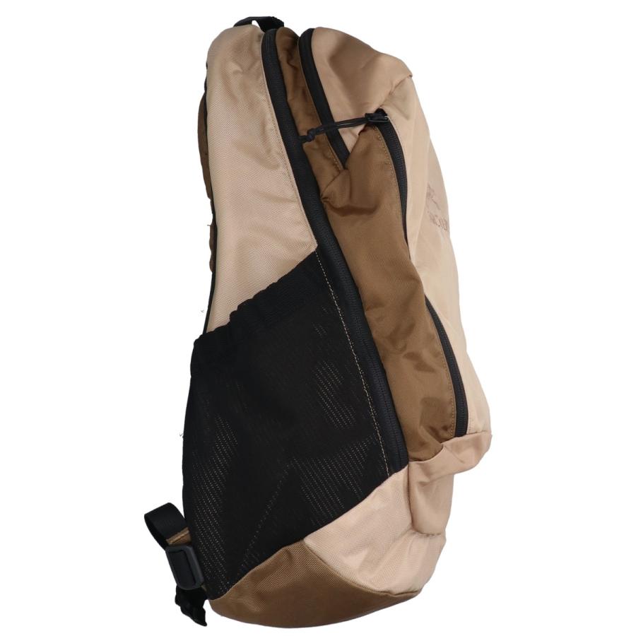 【美品】ARCTERYX アークテリクス　マンティス2 ベージュ Amazon.co.jp: アークテリクス ARC'TERYX Mantis 2 Waist Pack Canvas