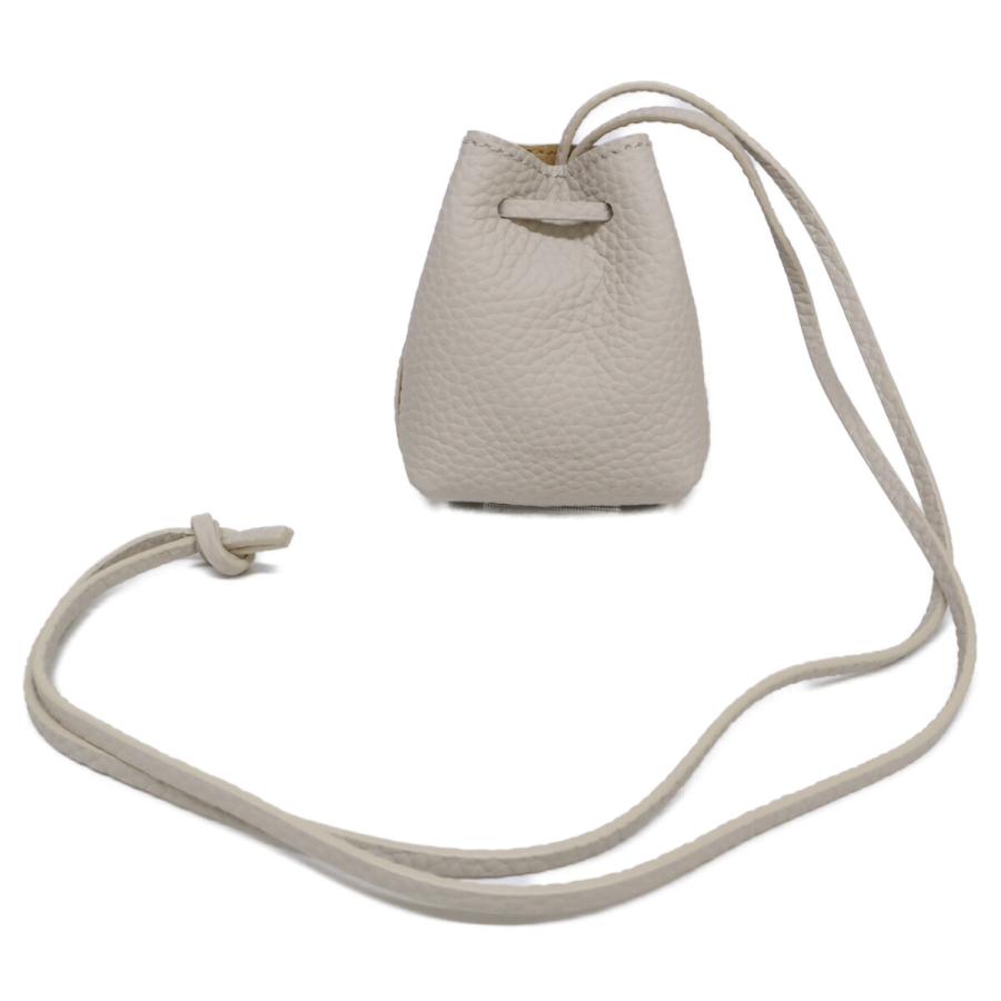 【未使用】ヴァジックVasic ボンドミニレザー　 ショルダーバッグ　アイボリー 新品同様 VASIC ヴァジック MICRO BOND マイクロボンド