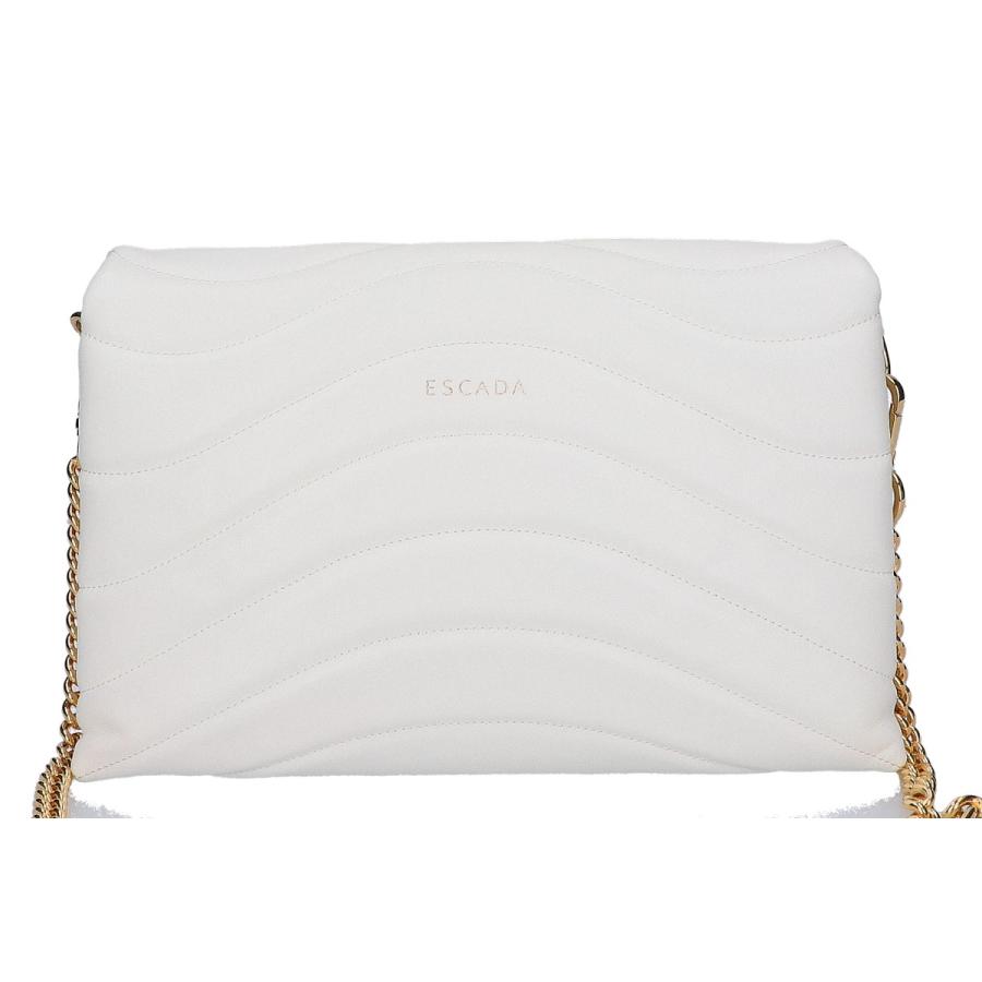 ESCADA（エスカーダ） レザー レッドハート チェーン ショルダーバッグ