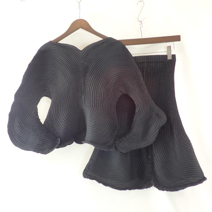美品/ ISSEY MIYAKE イッセイミヤケ IM44FJ513/IM44FG503 3D 美品/ ISSEY MIYAKE イッセイミヤケ IM44FJ513/IM44FG503 3D