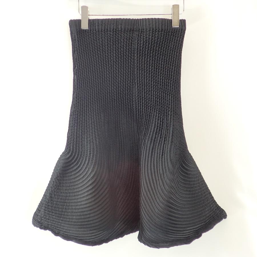 美品/ ISSEY MIYAKE イッセイミヤケ IM44FJ513/IM44FG503 3D 美品/ ISSEY MIYAKE イッセイミヤケ IM44FJ513/IM44FG503 3D