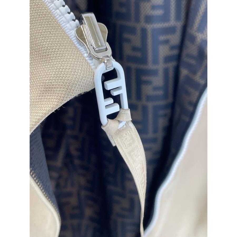 FENDI フェンディ ベージュ リバーシブル ロゴ ライン ジャージ FENDI フェンディ ベージュ リバーシブル ロゴ ライン ジャージ