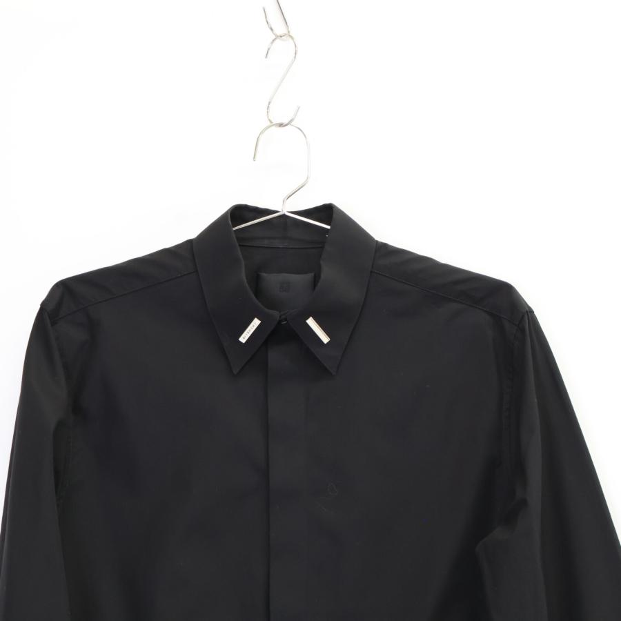 美品/国内正規 GIVENCHY ジバンシィ BM60QK109F Metallic Details