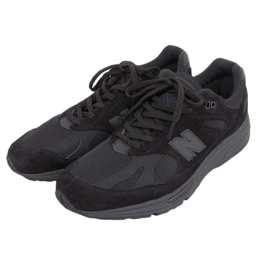New Balance（ニューバランス） 美品 トリプルブラックスニーカー