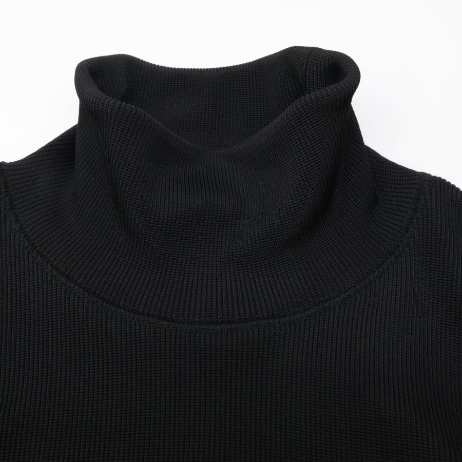 素敵★TOGA PULLA トーガプルラ　ブラック長袖カットソー TOGA PULLA トーガプルラ ブラック Glossy rib pullover 38 トップス