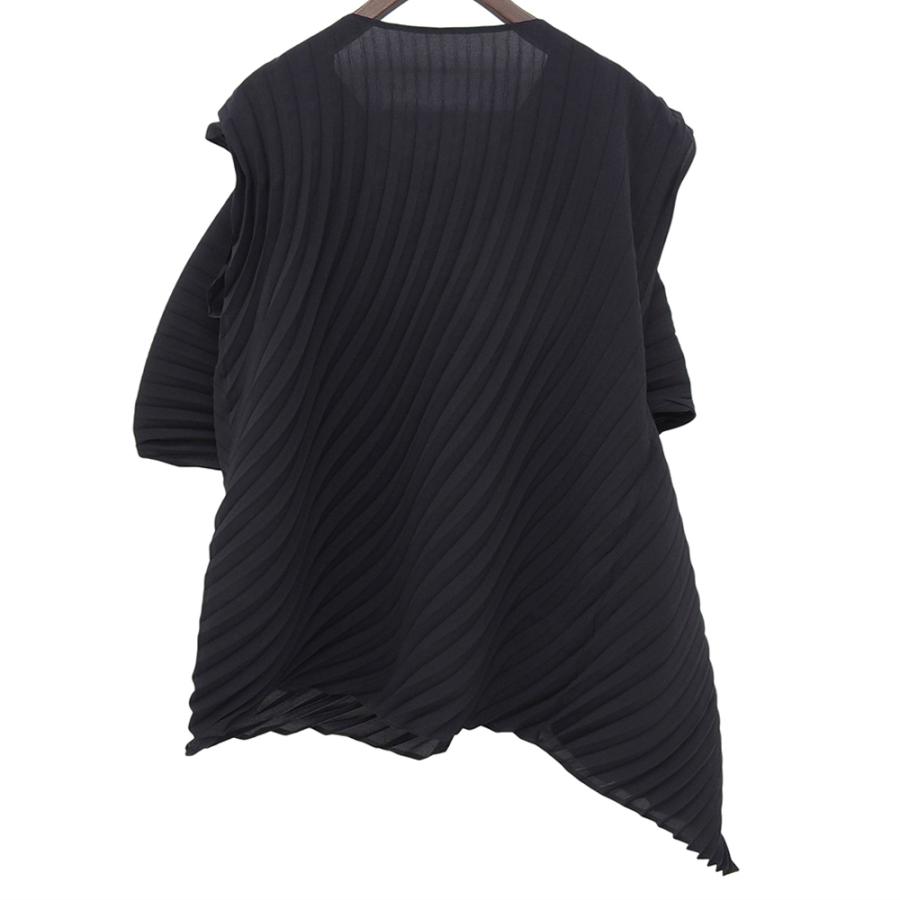 ISSEY MIYAKE（イッセイミヤケ） 美品 変形立体 ノースリーブ トップス