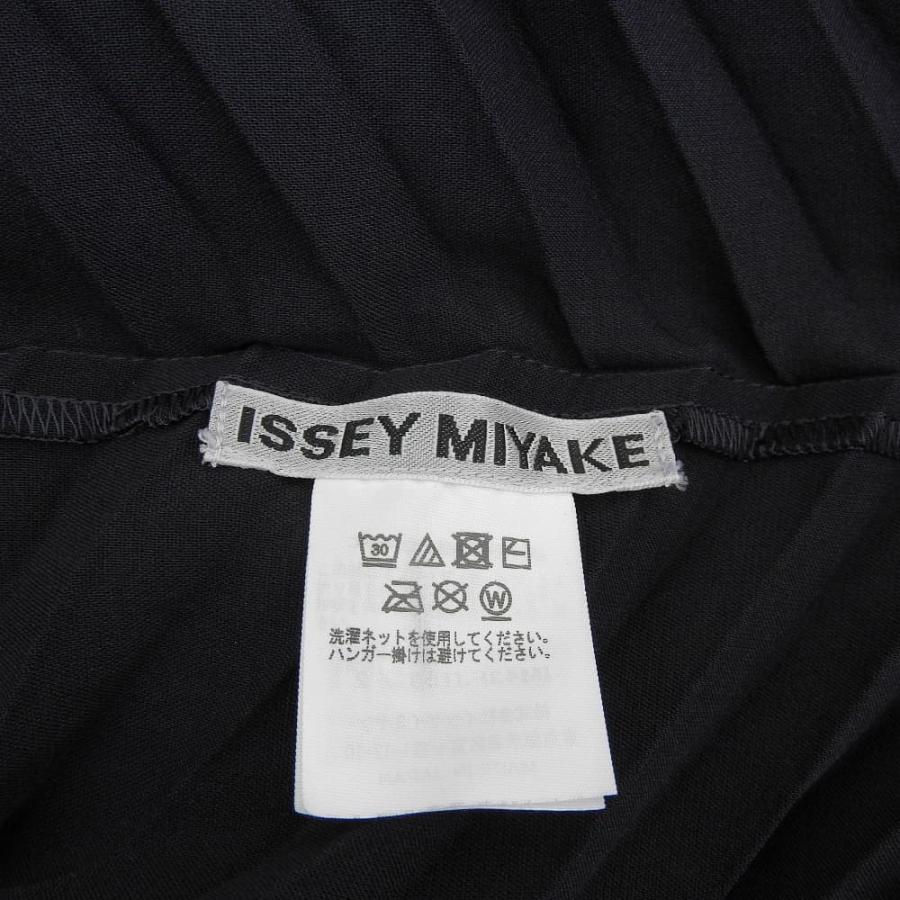 ISSEY MIYAKE（イッセイミヤケ） 美品 変形立体 ノースリーブ トップス