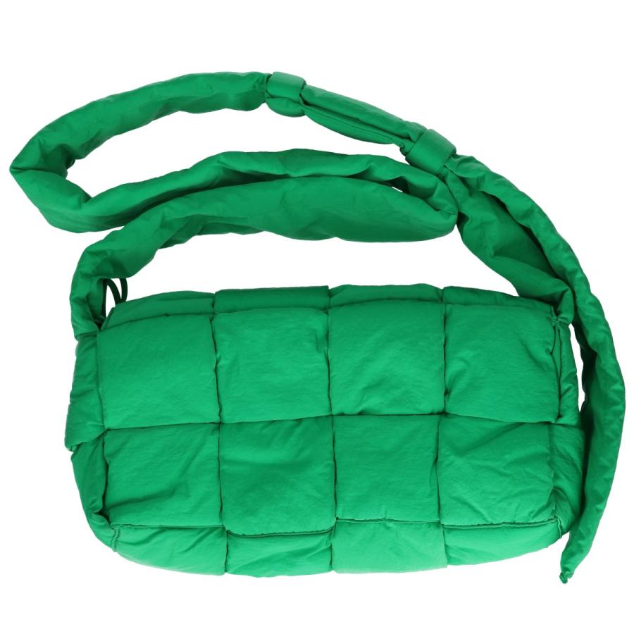 美品 BOTTEGA VENETA ボッテガヴェネタ パデッドテックカセット マキシ