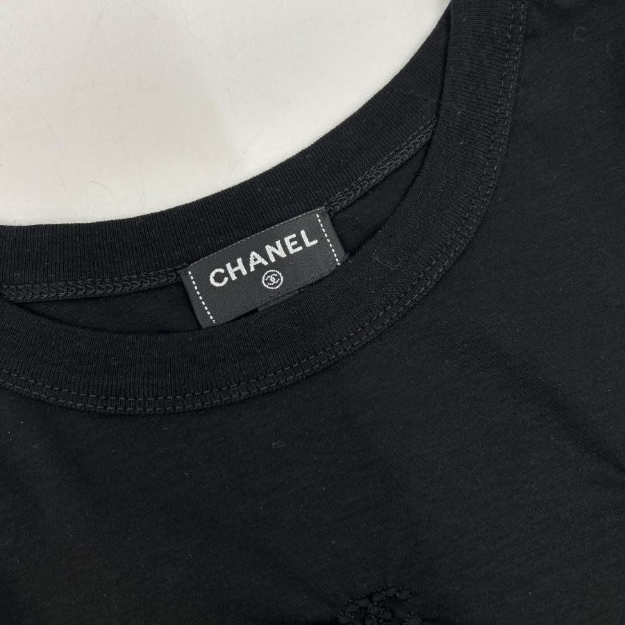 CHANEL シャネル  P74589 K10724 ｴﾝﾎﾞｽｺｺﾏｰｸ ﾁｬｰﾑ ｼｮｰﾄ丈 ﾌﾞﾗｯｸ Tｼｬﾂ 34 CHANEL（シャネル） 美品/ P74589 K10724 エンボスココマーク チャーム