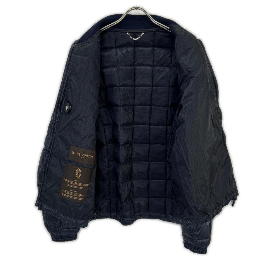 LOUIS VUITTON ルイヴィトン H9B44W ネイビー キルティング ジップアップ ロゴパッチ ダウンジャケット 48 LOUIS VUITTON ルイヴィトン H9B44W ネイビー キルティング ジップ