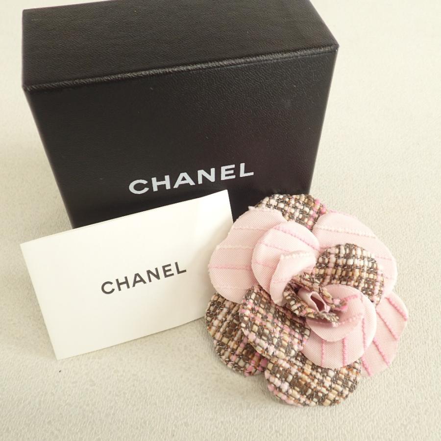 CHANEL シャネル　カメリアブローチ ピンク＆グリーン　箱付き CHANEL シャネル カメリアブローチ ピンク＆グリーン 箱付き