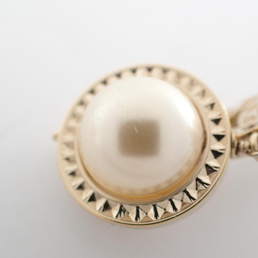 CHANEL（シャネル） 美品 B18B ラインストーン装飾 CCココマーク