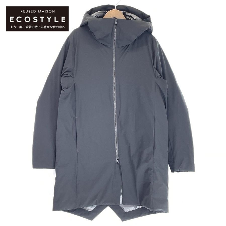 アタッチメント　ストレッチタフタ　フーデッド　ダウンコート　ブラック　5サイズ. アタッチメント ストレッチタフタ フーデッド ダウンコート