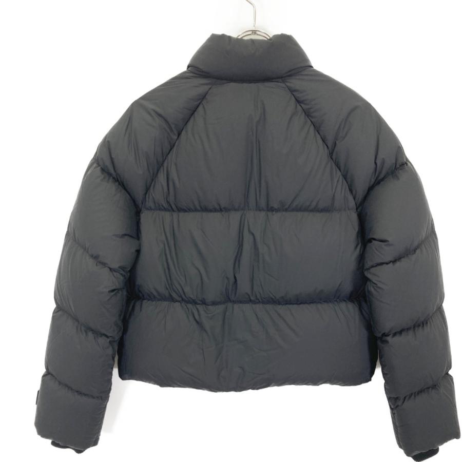 BURBERRY（バーバリー） ブラック 1759-262 クロップドダウン